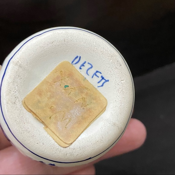 DELFTS Holland Dutch Boy Girl Salt & Pepper Shaker - Picture 14 of 14